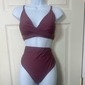 NWT Cupshe‎ Bikini Front Twist , High Waisted, Size Large Mauve / Purple